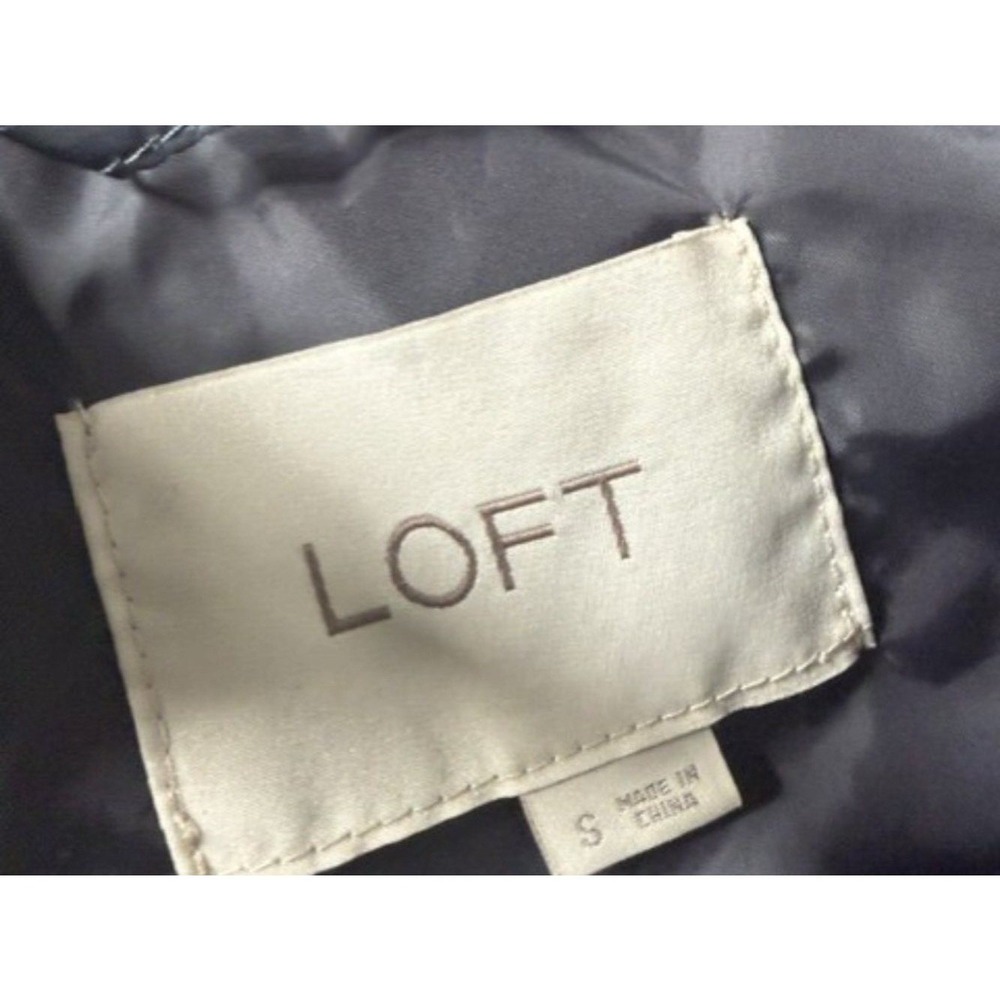 LOFT Womens Navy Blue Floral Quilted Puffer Vest Sleeveless Jacket Small - Picture 3 of 3